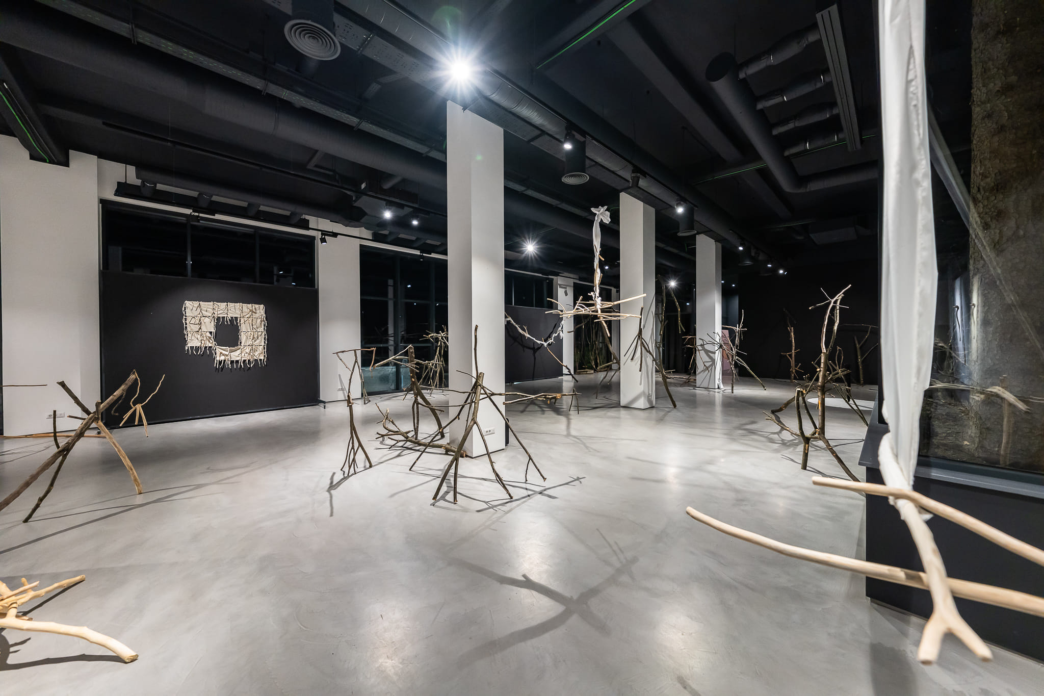 Featured image for “The Sublime of the Feedback Loop – Still 6”